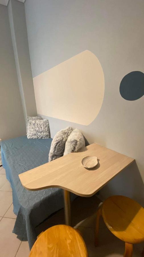 cozy minimal apartment Pireo Esterno foto